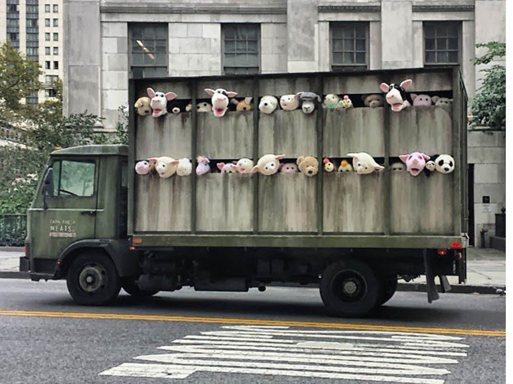 羊たちのサイレン　バンクシーの絵