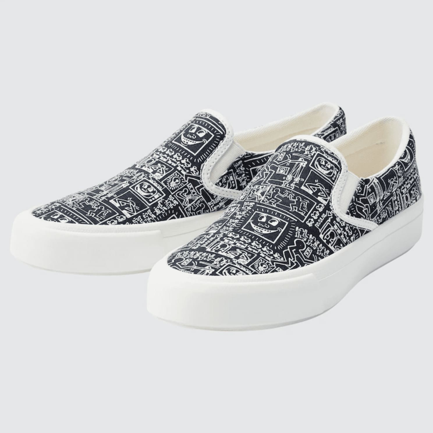 キースへリング　ユニクロ　スリッポン