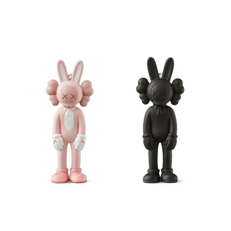 カウズ　展 グッズ キーホルダー