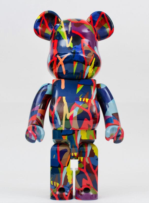 kaws フィギュア