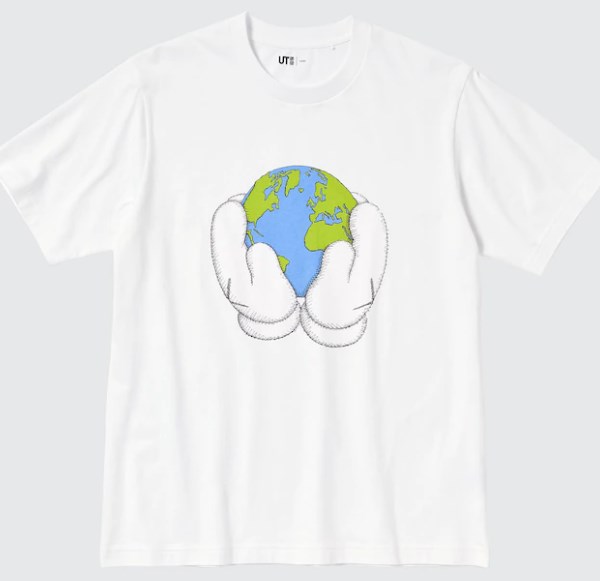 kaws ユニクロ