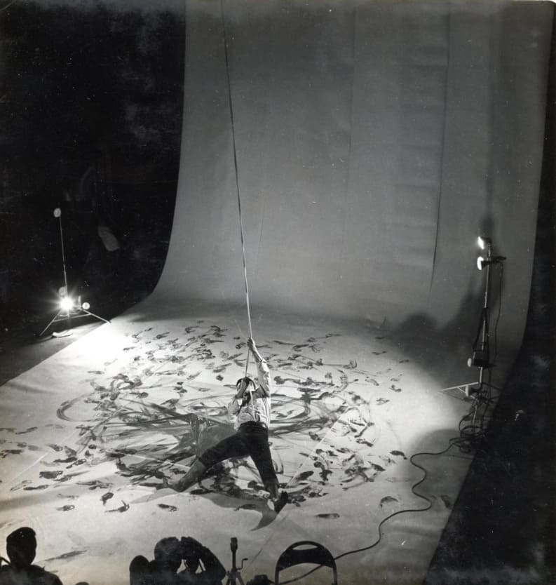 白髪一雄　フットペインティング